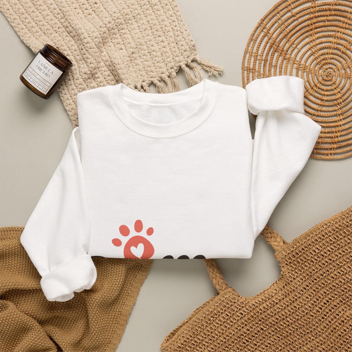 Dog Mom Crewneck Sweatshirt – Cute Paw Print Pullover for Pet Lovers